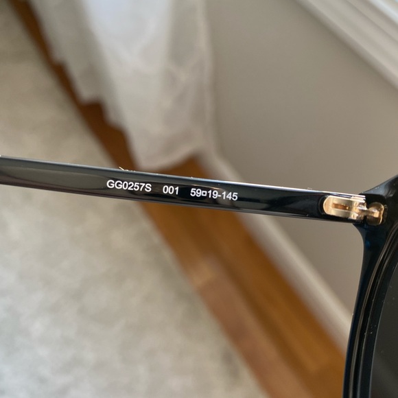 Authentic Gucci sunglasses - Picture 5 of 8